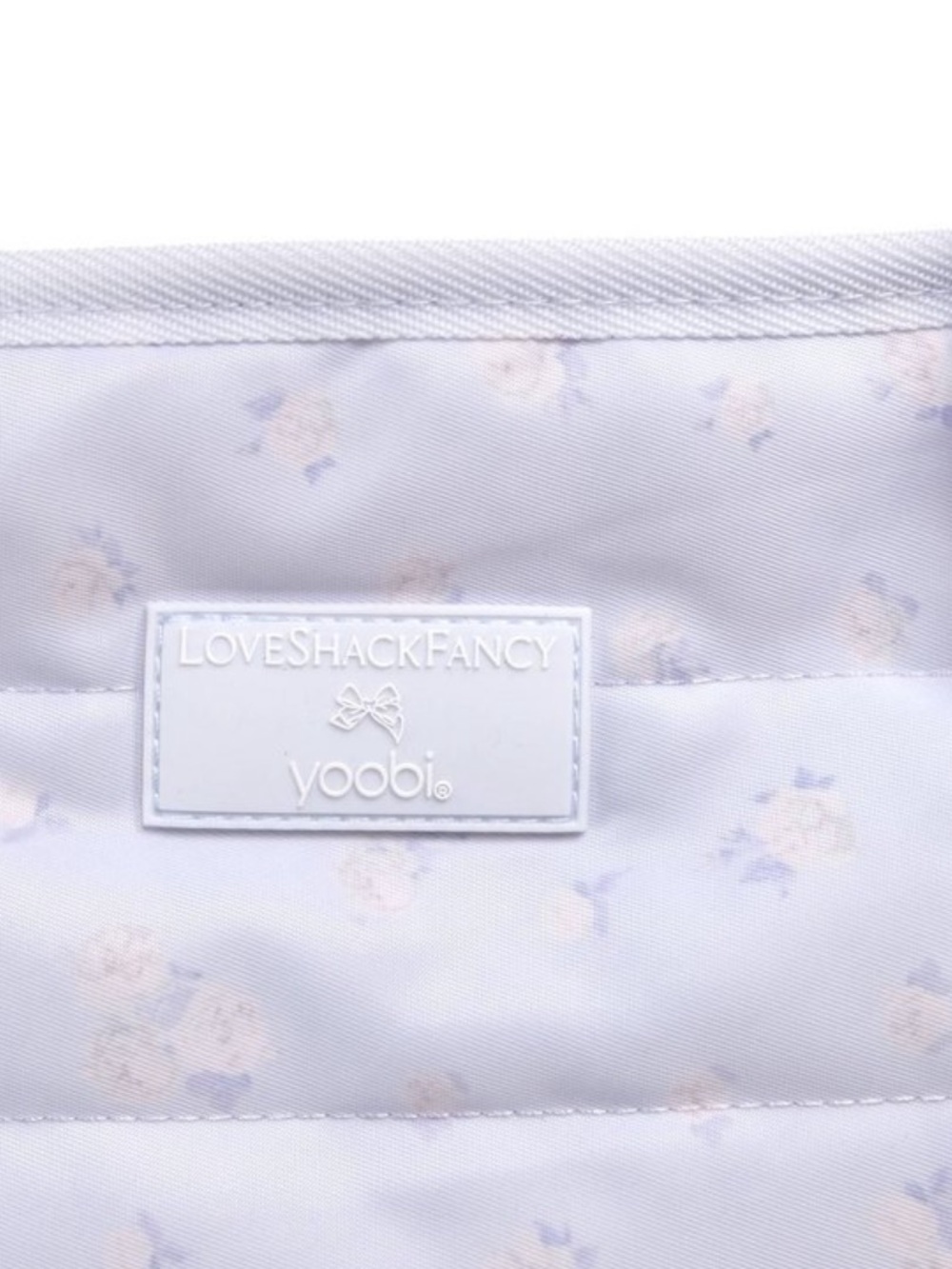LoveShackFancy x Target - Yoobi
Everblooming Rosettes Ditsy Quilted Tote
Bag - Picture 5 of 11
